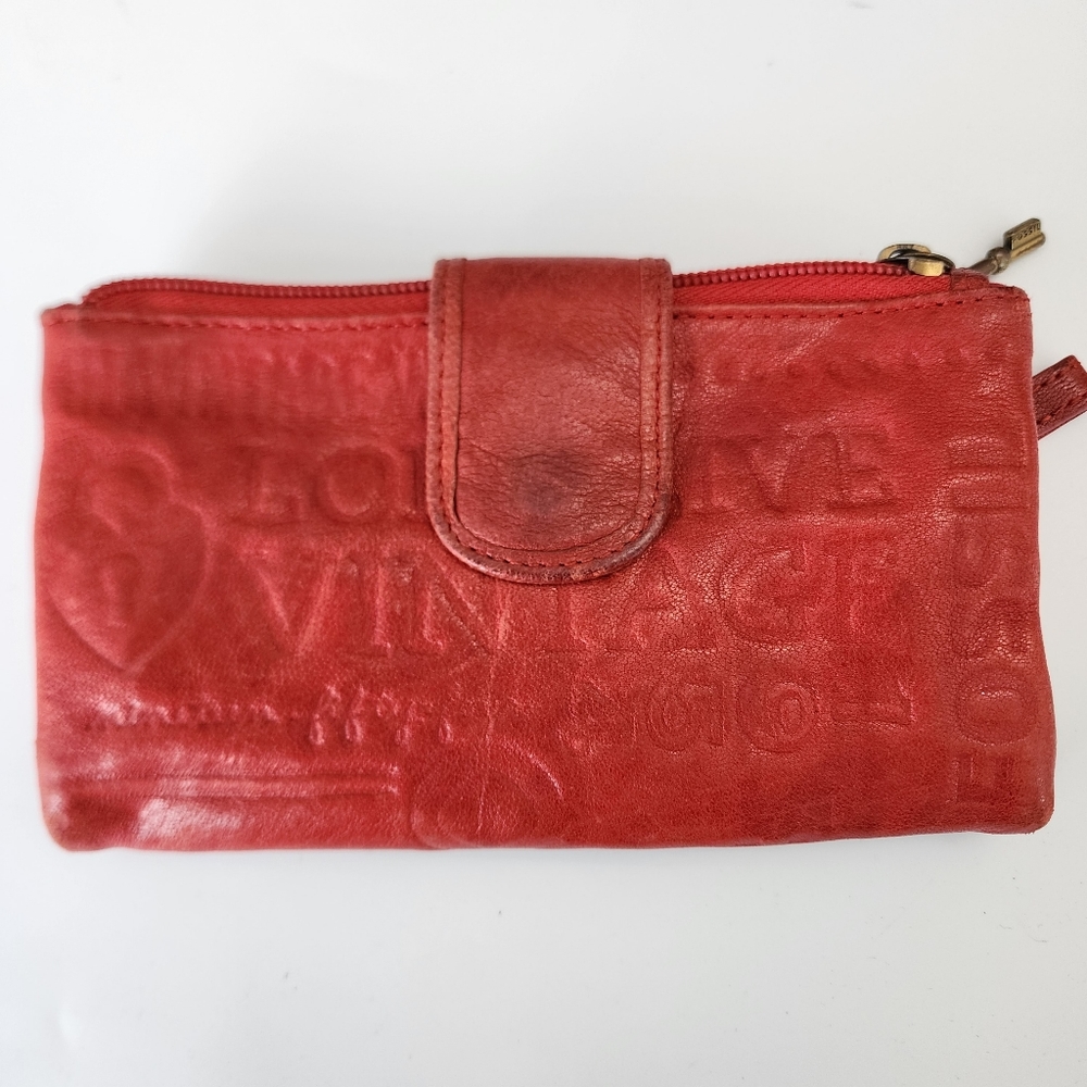 Fossil Embossed Vintage Leather Wallet